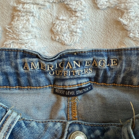 American Eagle Outfitters next level stretch Distressed Jean Shorts size 8 B26 - Picture 3 of 5